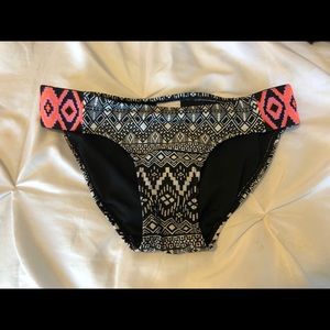 Tribal bottoms